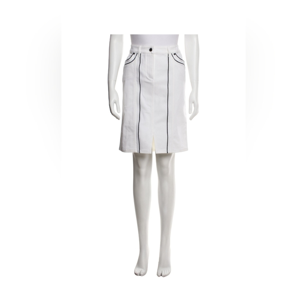 Elegant White Skirt with Black Accents From Anne FONTAINE